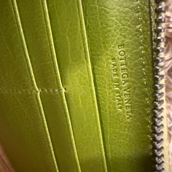 Bottega Veneta Lambskin Intrecciato Zip Around Wallet - Green - Picture 8 of 9